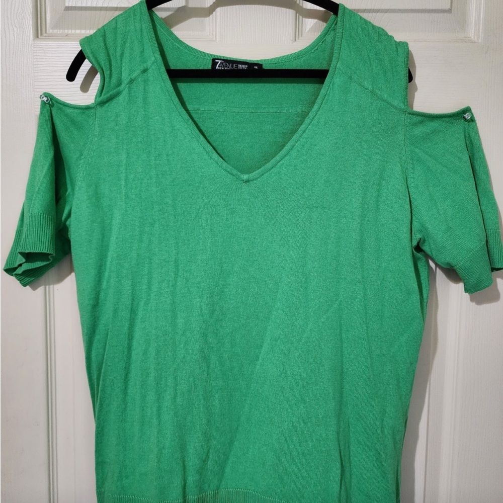 Green Cut Out Short Sleeve Tee